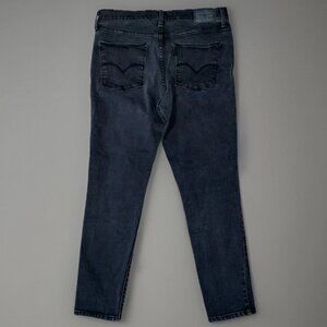 Women’s Levis Skinny Jeans 311 Size 29 Black Stretch Shaping